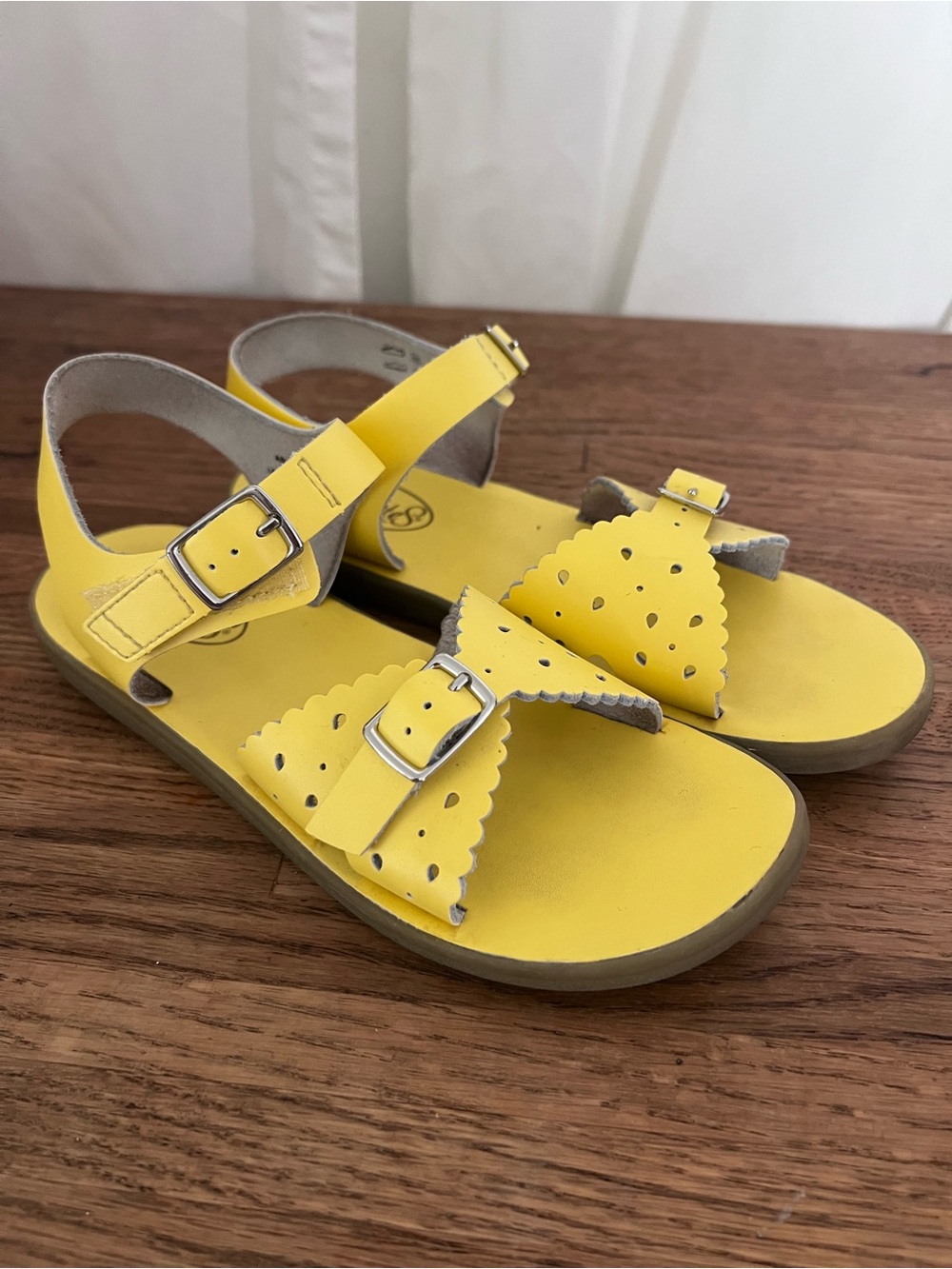 FootMates Kids Yellow Scalloped Buckle Sandals